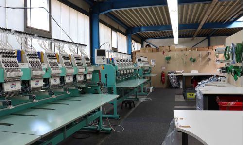 Reinigung einer Gewerbe- und Produktionsfläche